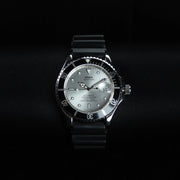 Luxury watch (550.10): watch face zoomed out